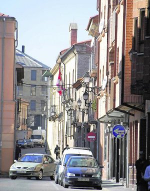 Calle San Martín de Medina del Campo, incluida en el ARI. :: F. JIMÉNEZ