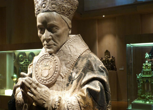 Escultura de alabastro del Obispo Barrientos. Museo de las Ferias de Medina del Campo