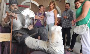 La alcaldesa de Medina, Teresa López, en la inauguración de la exposición sobre la Giostra del Sarracino. / Fran Jiménez