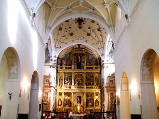 Capilla mayor de la iglesia Parroquial Santiago el Real de Medina del Campo