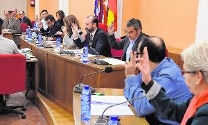 Momento de la votación en contra del proyecto de la estación de autobuses./ Fran Jiménez