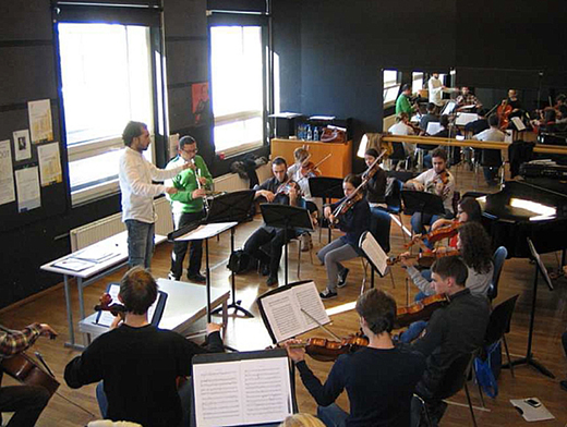 Uno de los ensayos de la Joven Orquesta Internacional de Tallín.