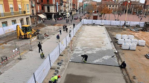 Obras en la Plaza Mayor de Medina del Campo. / FRAN JIMÉNEZ