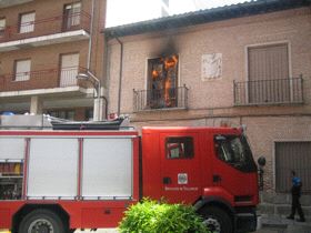 Casa de los Belloso. Uno de los ventanales, incendiado 