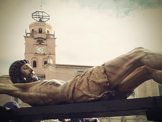 3 er PREMIO dotado con 100 €, trofeo y edición como cartel del Pregón de Semana Santa de Medina del Campo 2014, a la fotografía presentada bajo el lema PORTADORES DE LA PAZ de la que es autor D. DAVID VALLINA GAY