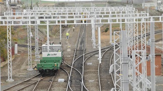 Obras de electrificación entre Salamanca y Medina.