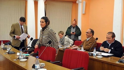 Ediles del PP de Medina, durante un pleno municipal. / F. J.