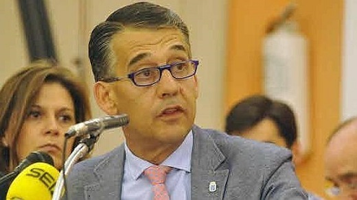 Javier Rodríguez durante un pleno. / F. J.