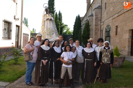 Salida del Convento de la última Romería de la Virgen de la Peña de Francia