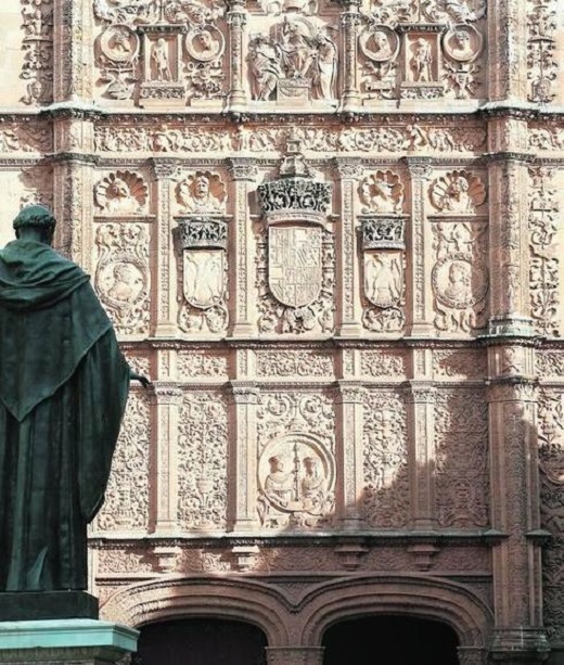 La popular fachada de la Universidad, uno de los rincones más visitados. / A.G.A.