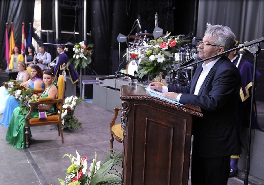Emiliano Allende durante el pregón. / F. J.
