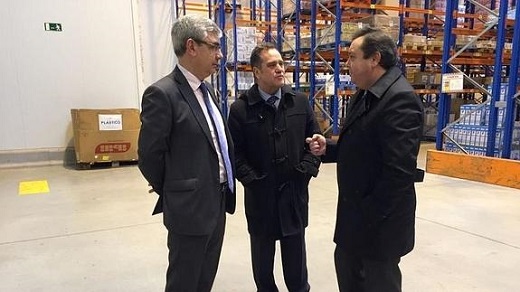 José Daniel Posadas, Pablo Trillo y Adolfo Díaz, en las instalaciones de Gadisa en Medina del Campo. / EL NORTE