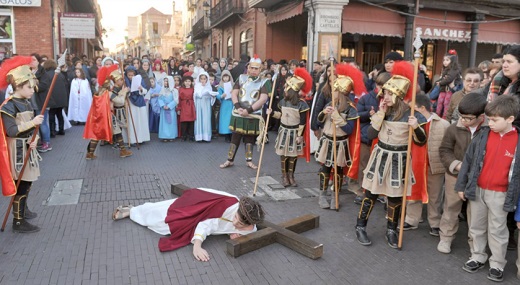 Vía Crucis infantil en Medina del Campo