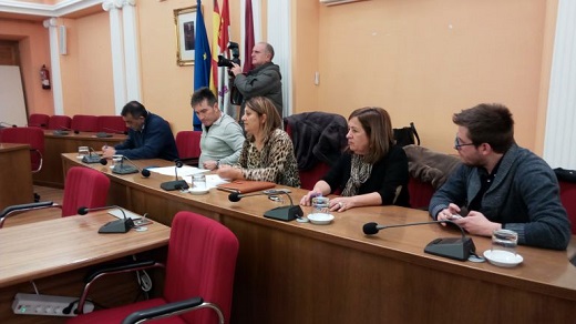 La alcaldesa de Medina del Campo facilitó, en una reunión, explicaciones sobre la mancomunidad de interés general / Cadena Ser