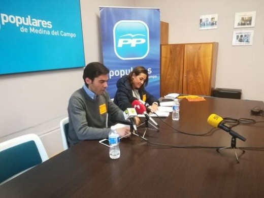 El PP pide diálogo y llevará a cabo este fin de semana una campaña para evitar que el Ayuntamiento medinense gestione su propio Servicio de Recogida de Basuras