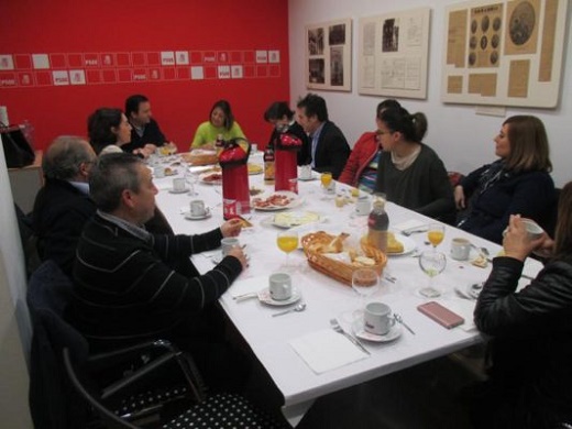 El Grupo Socialista inicia el año con un desayuno con la prensa.