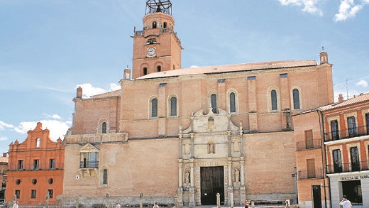 Iglesia Colegiata de San Atolín de Medina del Campo