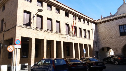 El edificio de los juzgados de Medina del Campo carece de medidas de accesibilidad / Cadena Ser