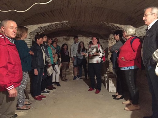 El pasado mes de septiembre se iniciaron las rutas por las bodegas subterráneas / Cadena SER