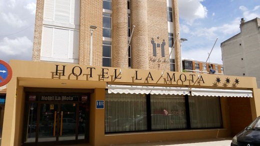Exteriores del Hotel La Mota / Cadena SER