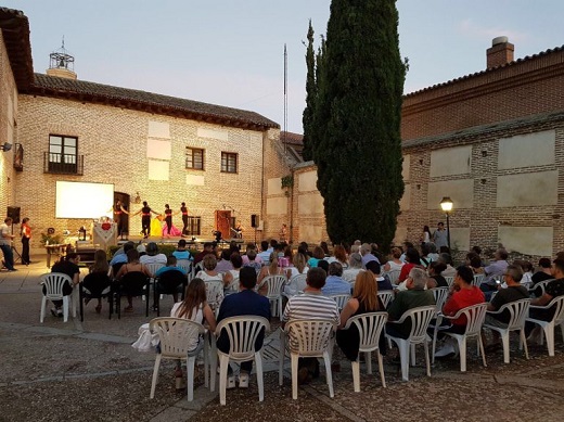 Público asistente al acto de presentación de los espectáculos taurinos / Cadena SER