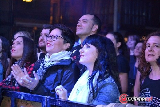 Público de Medina durante el concierto de Huecco.