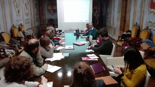 El profesor Molina de la Torre coordina el Plan de Lucha contra la Despoblación en Medina del Campo / Cadena Ser