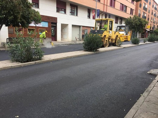 Durante este año se ha llevado a cabo un plan de asfaltado que ha intervenido en varias calles / Cadena Ser