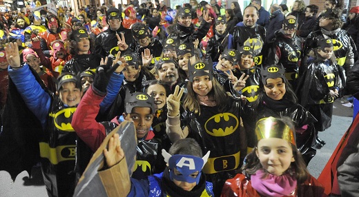 Desfile de Carnaval por las calles de Medina del Campo