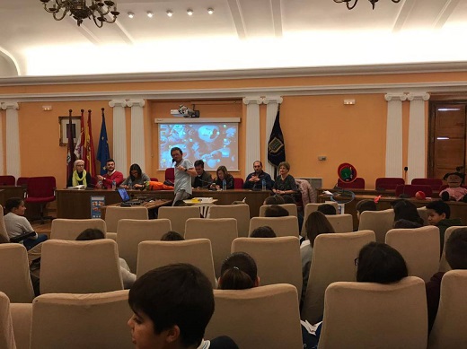 Los escolares de Medina del Campo han participado en el Pleno de la Infancia / Cadena Ser