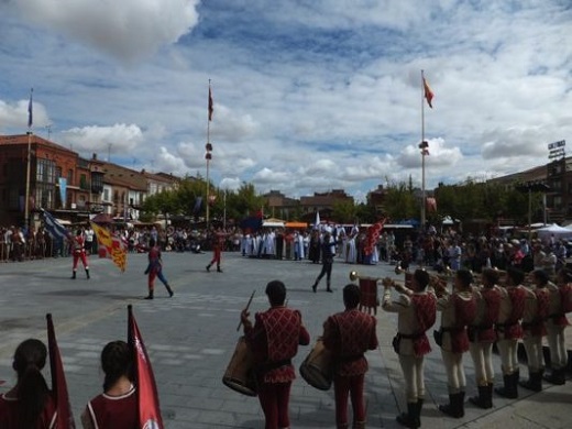 Medina acoge en la jornada de hoy el gran desfile infantil con la comparsa de Gigantes y Cabezudos.