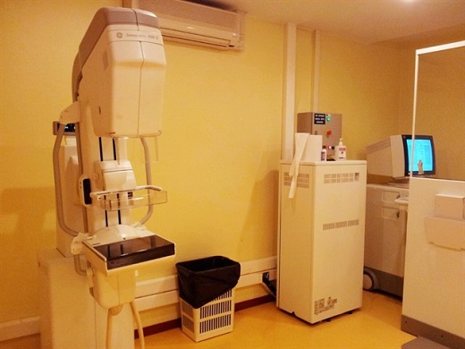 La Junta adjudica 15 mamógrafos con la donación de la Fundación Amancio Ortega