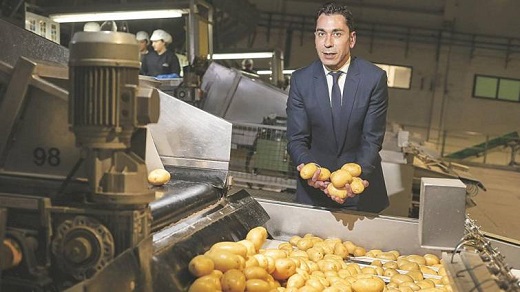 Javier Meléndez en una de las naves de la empresa que dirige en Medina del Campo / WELLINGTON DOS SANTOS