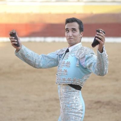 Borja Serrano gana el "Garbanzo de Oro" de Fuentesaúco para Novilleros sin Picadores.
