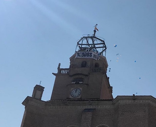 Con el saludo de la alcaldesa y la subida de la Bandera, comienza San Antolín.