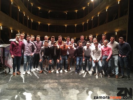 El II Campeonato Regional de Cortes de Castilla y León se presentó anoche en Toro, 12 cortadores de los 45 son zamoranos