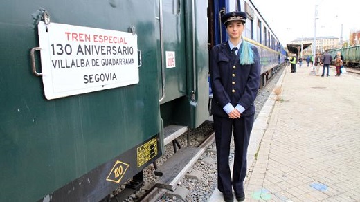 Un tren histórico realizó este sábado el mismo recorrido entre Villalba (Madrid) y Segovia para conmemorar el acontecimiento - FOTOS: A. TANARRO