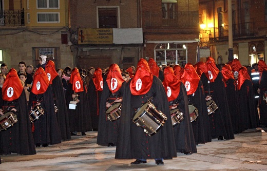 Imágenes de la Semana Santa: Julio G. Arribas. Fotouno. Procesión de la Semana Santa de Medina del Campo