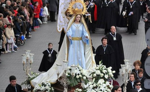 Procesión de Resurreccion. Imagen La Vírgen de la Alegría. / FRAN JIMÉNEZ