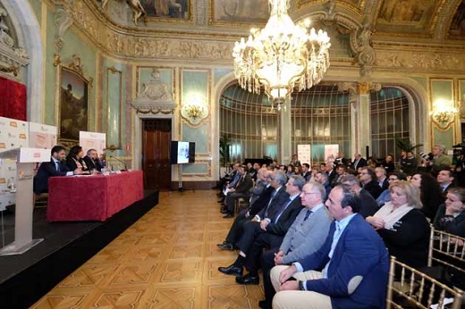 Ayer, la consejera de Cultura y Turismo de Castila y León, María Josefa García Cirac, presentó en el Casino de Madrid la oferta turística 2018 de la Semana Santa de su Comunidad.