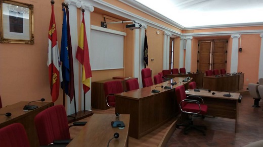 Las elecciones municipales establecerán el reparto de sillones en el Salón de Plenos / Cadena Ser