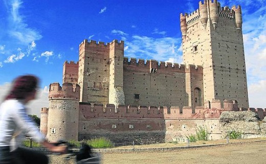 Castillo de la Mota, uno de los recursos más visitados. / EL NORTE