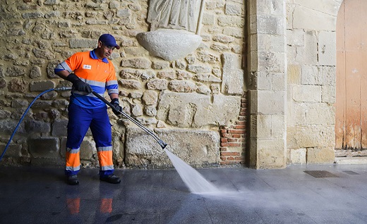Acciona gestiona los servicios de limpieza de Medina del Campo (Valladolid)