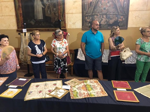 Inaugurada la exposición del Centro San Vicente Ferrer - Ermita del Amparo con motivo de la Semana Renacentista de Medina del Campo.