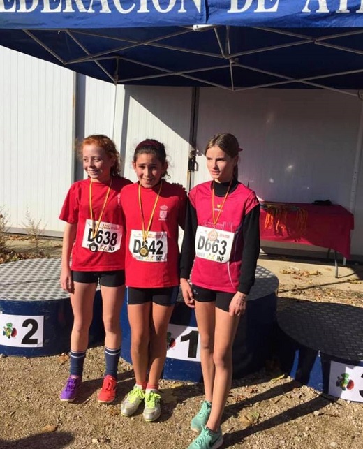 El Club de Atletismo Castillo de la Mota consigue 3 oros, 2 platas y 5 bronces.