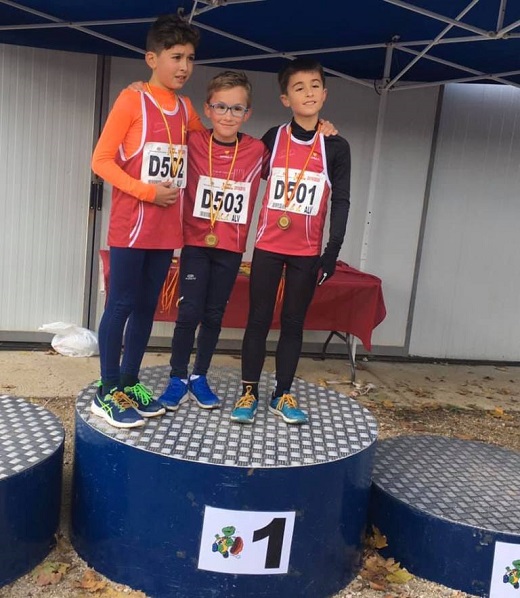 El Club de Atletismo Castillo de la Mota consigue 3 oros, 2 platas y 5 bronces.