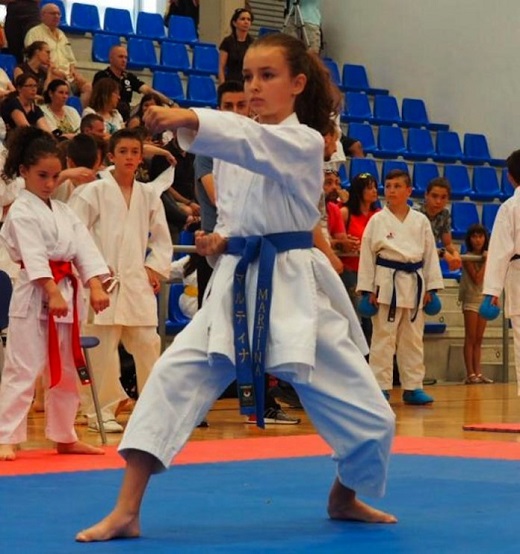 Martina ejecutando un kata