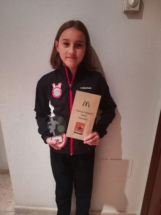 Nuestra jugadora Carla Ruiz quedó subcampeona alevín de este prestigioso torneo