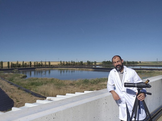 Patricio Hermosilla, jefe de la planta en la depuradora de la localidad vallisoletana de Medina del Campo