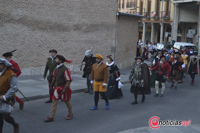 Un desfile para presumir de Historia dorada en Medina del campo - REGRESAMOS